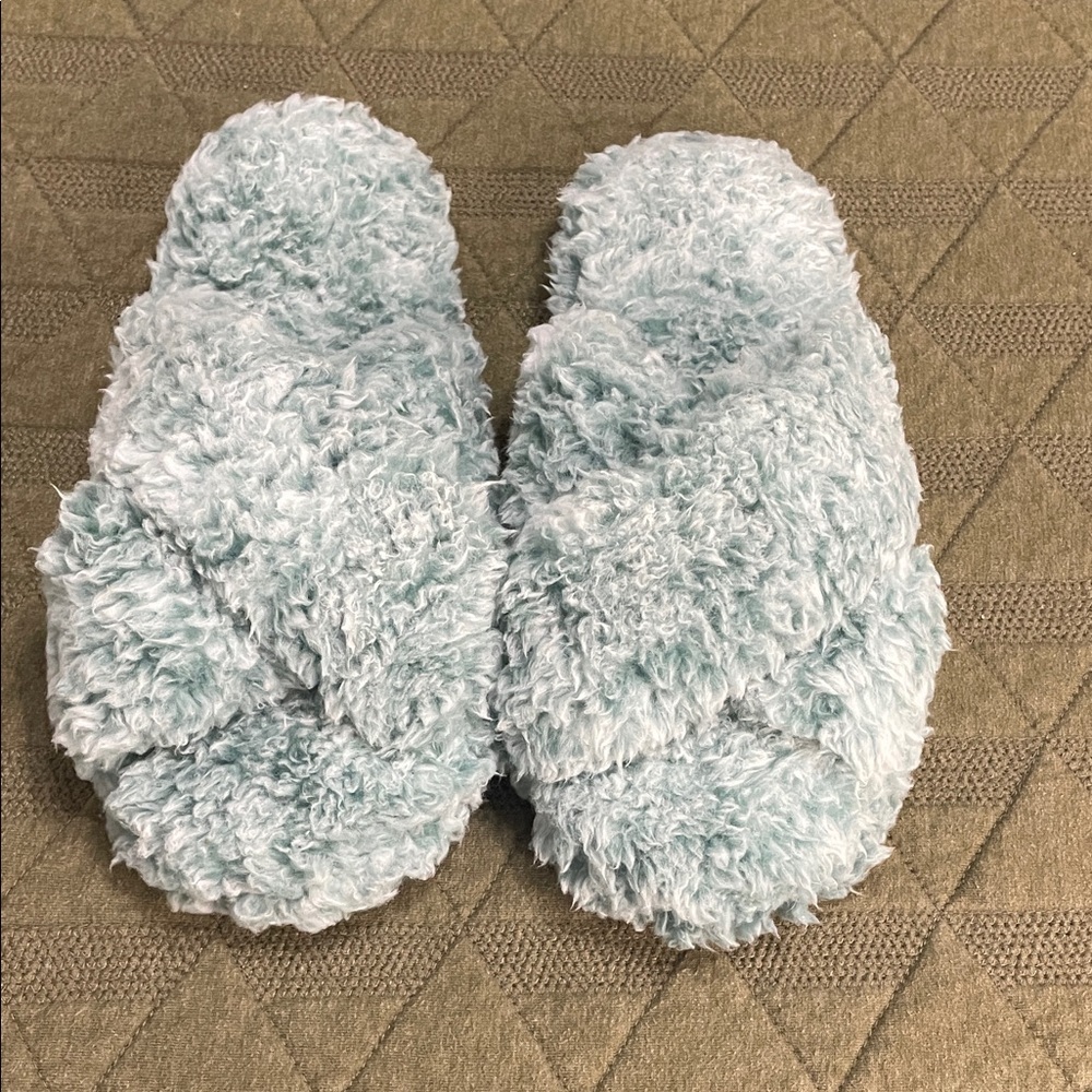 Vera Bradley Cozy Fuzzy Teal Slippers size  5-6